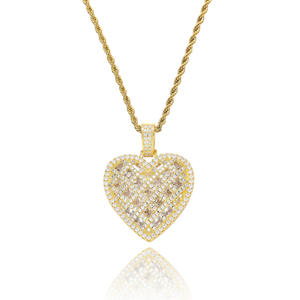 Colgante de Corazón en Plata 925 con Baño de Rodio, Microincrustaciones de Diamantes, Corte Princesa, Estilo Lujoso para Uso Diario, Unisex, en Oferta - Product Image 6