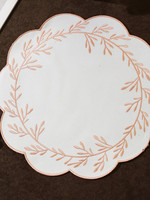 Napperon carré haut de gamme pour la décoration de table, motif feuille de liège brodé, résistant à la chaleur et imperméable
