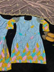 ชุดชาราราแบบพันจาบีสีม่วงสุดฮิต ขายดี แฟชั่นทันสมัย ราคาขายส่งสำหรับผู้หญิง พร้อมส่ง - Product Image 2