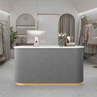 Bureau de réception de spa pour ongles en bois de luxe personnalisable, design moderne, extensible, brillant, imperméable, avec logo, pour bureau et salon de beauté