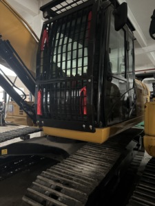 Excavadora Cat 320GX de segunda mano en oferta, máquina simple y estable para trabajos de terraplenes, carreteras, construcción municipal y general. - Product Image 3