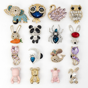 Personalizable moda Cenicienta zapato encanto personalizado lujo Animal perla arco Rhinestone piedras preciosas acrílico zapato decoraciones - Product Image 3