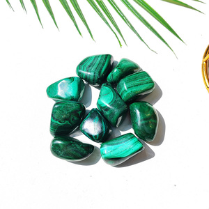 100g all'Ingrosso di <span class=keywords><strong>Pietre</strong></span> Levigate di Malachite <span class=keywords><strong>e</strong></span> <span class=keywords><strong>Cristalli</strong></span> <span class=keywords><strong>Verdi</strong></span>, Bellissima Decorazione per la Casa Come Regalo - Product Image 5