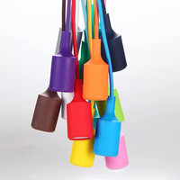 Support de lampe en silicone coloré RGB pour éclairage suspendu intérieur à longueur personnalisée