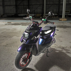 Motocicleta Deportiva Eléctrica Personalizada <span class=keywords><strong>de</strong></span> 1500W, 45km/h <span class=keywords><strong>de</strong></span> Velocidad y 80KM <span class=keywords><strong>de</strong></span> Autonomía para Adultos - Product Image 4