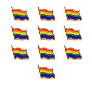 Gökkuşağı bayrağı baskılı epoksi Metal yaka rozetleri Gay Pride LGBT altın kaplama rozet şapka gömlek pimleri