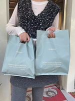 Sacs de courses en plastique personnalisés avec poignée, écologiques, recyclables, pour emballage de vêtements, sacs de transport pour la vente au détail