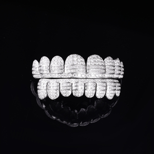 Yuvarlak baget parlak kesim Hip Hop elmas <span class=keywords><strong>Grillz</strong></span> ile moda takı özel <span class=keywords><strong>Grillz</strong></span> Vvs Moissanite diş <span class=keywords><strong>Grillz</strong></span> - Product Image 1