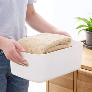 Cesta de Almacenamiento Rectangular Tejida, Organizador de Plástico Marrón y Blanco para Cocina, Baño y Armario - Product Image 2