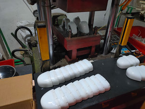 Safety Shoe Inserts Parts Plastic <strong>Toe</strong> <strong>Caps</strong> EN 22568 Removable Plastic <strong>Toe</strong> <strong>Cap</strong> with Rubber Strip for Safety Shoes 522/443/604/459 - Product Image 4