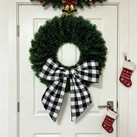 Couronne de Noël à carreaux Buffalo, ruban décoratif à carreaux style ferme pour porte d'entrée, décoration suspendue pour fête de Noël à la maison