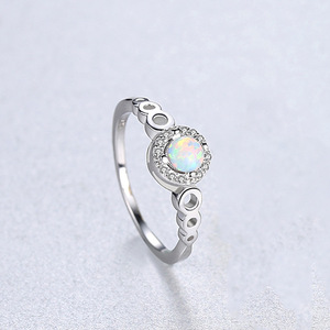 Anillo Halo de Ópalo en Plata de Ley S925, Joyería Fina Romántica para Mujer, Engaste Pavé, Corte Brillante Redondo - Product Image 6