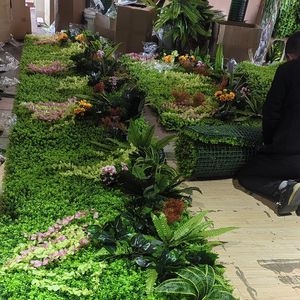 कृत्रिम हरी दीवार कृत्रिम बॉक्वुड हेज फॉक्स पौधे घास की दीवार - Product Image 2