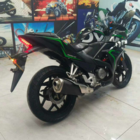 Motocyclette Dayun 250 Sport d'occasion, excellent état. Moteur EFI 250cc, faible kilométrage, entièrement fonctionnel.