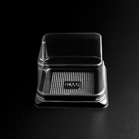 Mini Gâteau Desserts Cuisson Clair Transparent Carré En Plastique Récipient Rotondité Boîte D'emballage Base Dorée Alimentaire Gelée Jus Sucre