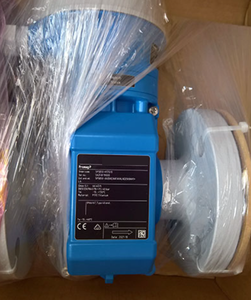 เครื่องวัดอัตราการไหลแบบรวม E+H 5W4C1F-AAALHA0AUD3S0D Promag W400 สำหรับน้ำเสีย/น้ำประปา - Product Image 4