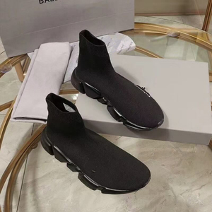 Zapatos Casuales de Alta Calidad para Hombre y Mujer - Product Image 6