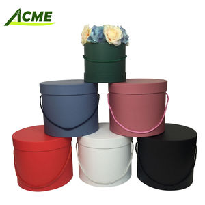 Venta caliente Cilindro <span class=keywords><strong>Floristería</strong></span> Sombrero portátil Caja Cajas de regalo redondas transparentes para flores Impresión en relieve - Product Image 1