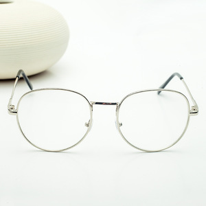 Lunettes de lecture unisexes légères à monture ronde en métal style Prince, verres plats, monture complète couleur or - Product Image 3