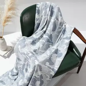 Grosir selimut ukuran besar rajutan jacquard bergaris selimut pinggiran rajutan selimut katun