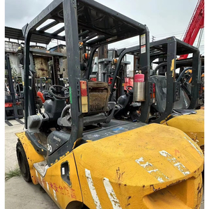 รถยกโคมัตสึมือสองคุณภาพสูง 3 ตัน เครื่องยนต์ดีเซล ขับเคลื่อน 4 ล้อ พร้อมเสากระโดงสอง/สามท่อน นำเข้าจากญี่ปุ่น ราคาถูก ขายดี - Product Image 1