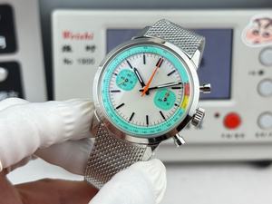 Montre mécanique tendance à couleurs contrastées, multifonctionnelle, chronographe, design moderne, best-seller - Product Image 1