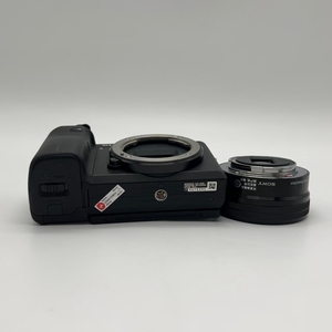 กล้องมิเรอร์เลส <span class=keywords><strong>Sony</strong></span> <span class=keywords><strong>A6300</strong></span> Alpha 6300 ขายส่ง พร้อมเลนส์ 16-50 มม. PZ ความละเอียด 24.2MP วิดีโอ 4K ระบบโฟกัสอัตโนมัติเร็ว 0.05 วินาที 425 จุด ตัวกล้องทำจากแมกนีเซียม จำนวนมาก - Product Image 5