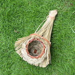 Nid d'oiseau tissé en paille 30x10cm, décoration suspendue pour jardin extérieur, fait à la main pour les oiseaux - Product Image 3