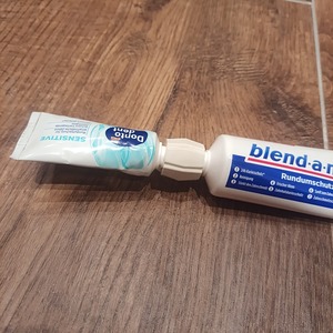 Adaptateur de tube de dentifrice Xi Hong, connecteur de remplacement imprimé en 3D pour plusieurs changements de couleur - Product Image 1