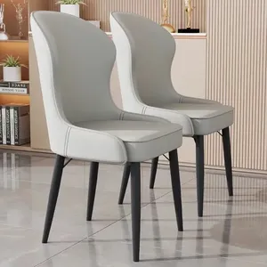 Chaise de salle à manger élégante en velours moelleux avec élégantes jambes en fer noir - Product Image 3