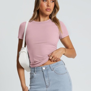 Camisetas Básicas de Manga Corta para Mujer con Estampado Tie Dye, Corte Ajustado, Cuello Redondo, Suaves, Estilo Crop Top, Ropa de Verano para Gimnasio y Moda - Product Image 4
