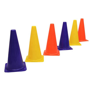 Cônes de marquage en polyéthylène PE pour l'entraînement de vitesse au football, exercices de fitness, entraînement sportif et équipement d'entraînement. - Product Image 1
