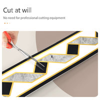 Vente en gros Papier peint PVC 10cm * 5m Panneau mural auto-adhésif imperméable et brillant pour décoration intérieure