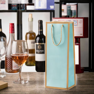 Boîte d'emballage pour bijoux en carton blanc de qualité supérieure, fournitures sophistiquées pour petites entreprises, design élégant et minimaliste pour les boutiques de cadeaux - Product Image 3