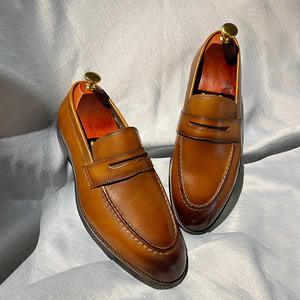 Vestido de cuero genuino personalizado, informal, puntiagudo, estilo formal de negocios, adecuado para fiestas festivas, zapatos de hombre - Product Image 1