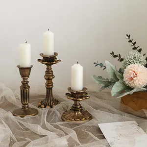 Vintage Carving Rustieke Lange Taps Toelopende Kaarsstaafhouder Goud Votive Kandelaars Bruiloft Hars Kandelaar