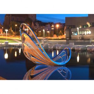 ประติมากรรมรูปทรงอิสระสแตนเลสสตีล M110 สไตล์อาร์ตเดโค - กันน้ำ ทนทาน ใช้งานได้หลากหลาย ติดตั้งบนพื้นกลางแจ้ง - Product Image 1