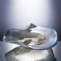 Accessoires de maison modernes et luxueux, assiette en verre soufflé à la main, transparente, irrégulière, bol à fruits en verre clair