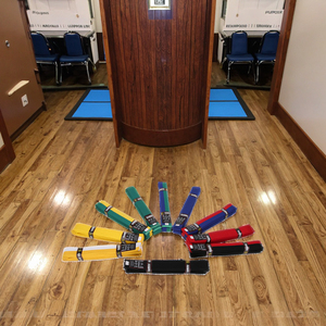 Cinturón de <span class=keywords><strong>Karate</strong></span> de Judo y Taekwondo de doble color de alta calidad - Product Image 6