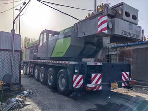 รถเครนเคลื่อนที่แบบติดตั้งบนรถบรรทุก Zoomlion รุ่น ZTC1000V 100 ตัน, QY50V และ ZTC800V สำหรับงานก่อสร้าง - Product Image 6