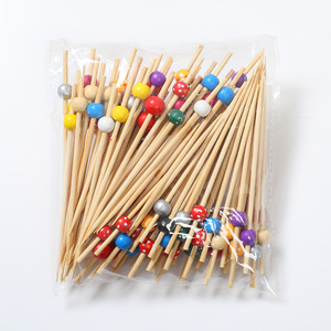 Brochettes décoratives écologiques en bambou, résistantes à la chaleur, antiadhésives, jetables, pour <span class=keywords><strong>fruits</strong></span>, artisanat, barbecue, mariage, fête, fantaisie - Product Image 1