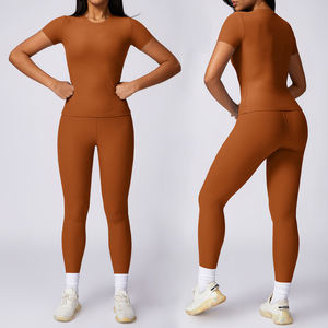 Комплект из 2 предметов TZ-8616-2: женский спортивный костюм для фитнеса, йоги и тренировок (футболка с коротким рукавом и леггинсы) - Product Image 2