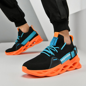 Baskets décontractées pour hommes, style chaussette, à enfiler, tendance printemps-automne, semelle lame, grandes tailles, pour couple, légères, respirantes, avec doublure en maille - Product Image 4