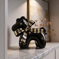 Vente en gros de statues de poneys porte-bonheur en céramique, boîte cadeau, figurine de cheval à motif noir brillant et or avec ruban, ornement de décoration de table pour la maison