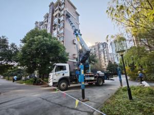 गर्म बिक्री कॉम्पैक्ट इलेक्ट्रिक स्व-चालित व्यक्त बूम लिफ्ट चेरी पिकर आदमी लिफ्ट फसल के लिए आकाश लिफ्ट - Product Image 2