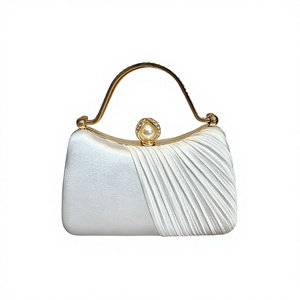 Nouvelle pochette de soirée plissée en polyester avec perles pour femme, avec fermoir à loquet, sensation haut de gamme Tanjing - Product Image 1