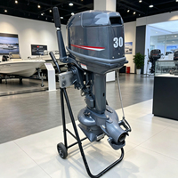 Moteur marin hors-bord à essence Yamaha 30 CV, état neuf, idéal pour les courses d'endurance