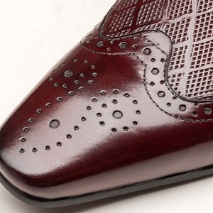 Nuevos Zapatos Mocasines Casuales de Negocios para Hombre de Otoño, Zapatos de Cuero para Boda, Punta Puntiaguda, Cómodos y a la Moda - Product Image 6