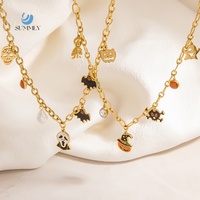 SUMMLY Collier en acier inoxydable plaqué or 18 carats, étanche, inaltérable, avec multiples breloques émaillées citrouille et fantôme pour Halloween, bijoux pour femme