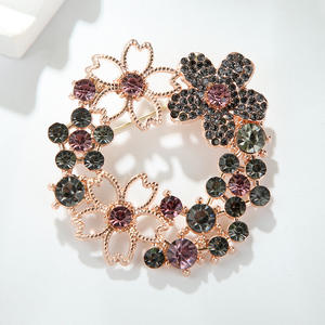 เข็มกลัดรูปดอกไม้เคลือบทองอัลลอยด์แบบหยดน้ำมันเคลือบเงา ดีไซน์สั่งทำได้ หรูหรา เหมาะสำหรับงานแต่งงาน งานหมั้น ของขวัญงานเลี้ยง ประดับคริสตัลและเพชรเทียม - Product Image 2